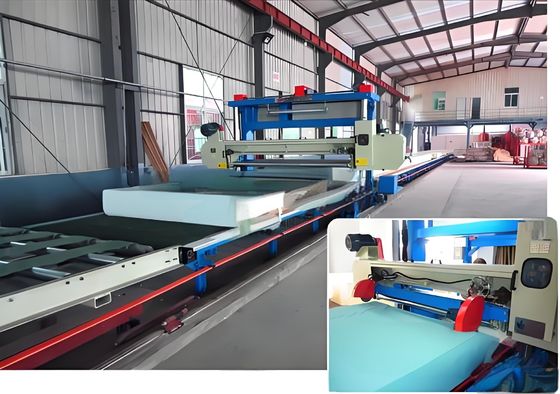 1650 मिमी ब्लेड लंबाई 7.5KW क्षैतिज फोम काटने की मशीन Mitsubishi Servo Motors पीएलसी नियंत्रण के साथ