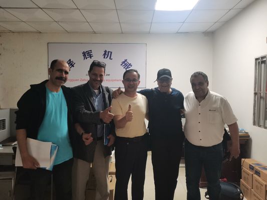 समायोज्य काटने की गति विद्युत के लिए ऊर्ध्वाधर फोम ब्लॉक काटने की मशीन