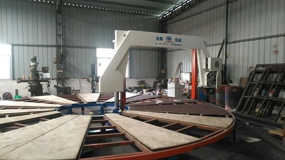 कई स्पंज ब्लॉक क्षैतिज काटना जारी रखने के लिए हिंडोला बंटवारे फोम काटने की मशीन
